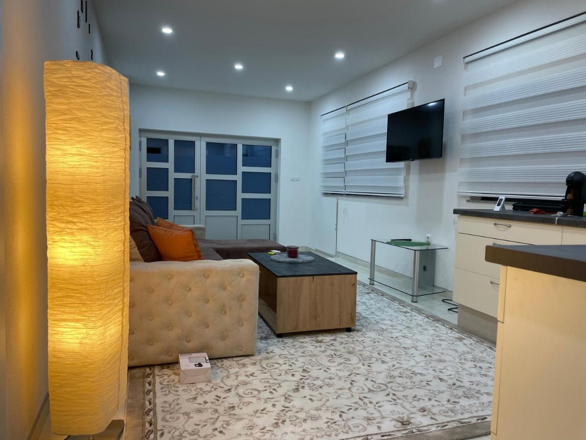 Apartman Cuprija Cazin Exterior photo